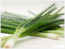Onion For Hair Loss  Good Or Bad
